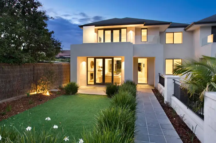 7 Tucker Avenue (enter From William St), Brighton VIC 3186