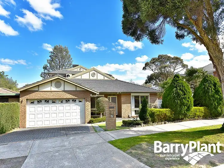 27 Mannering Drive, Glen Waverley VIC 3150