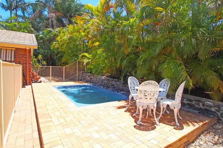 27 Jack Nicklaus Way, Parkwood QLD 4214