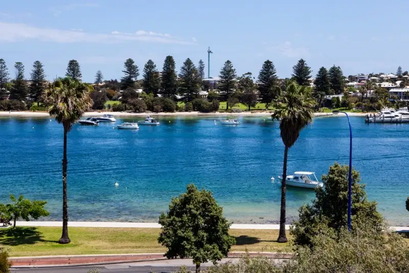 Main view of Homely apartment listing, 4/17 Tingira Circle, East Fremantle WA 6158