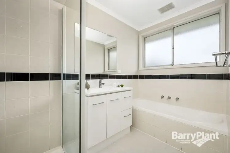 Sixth view of Homely house listing, 5 Acacia Court, Bundoora VIC 3083