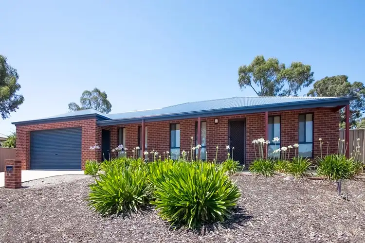 76 Mistletoe Street, Golden Square VIC 3555