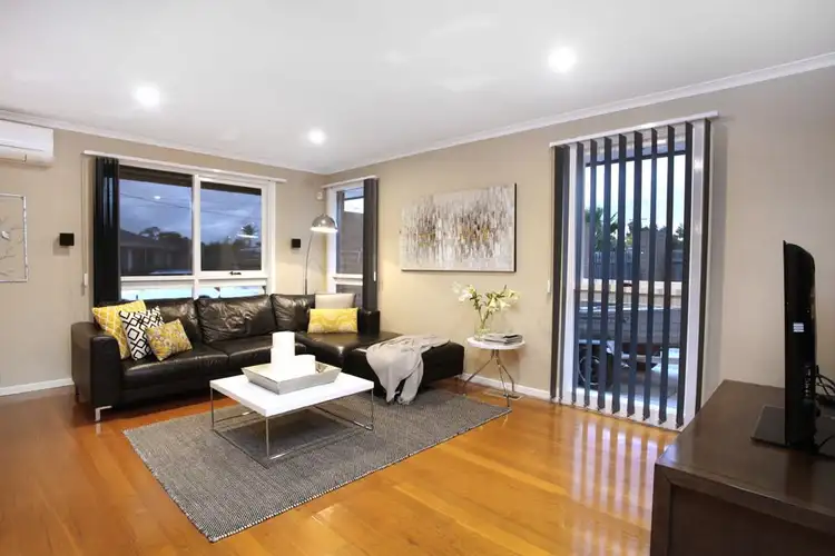 Sixth view of Homely house listing, 8 Aylesbury Crescent, Gladstone Park VIC 3043