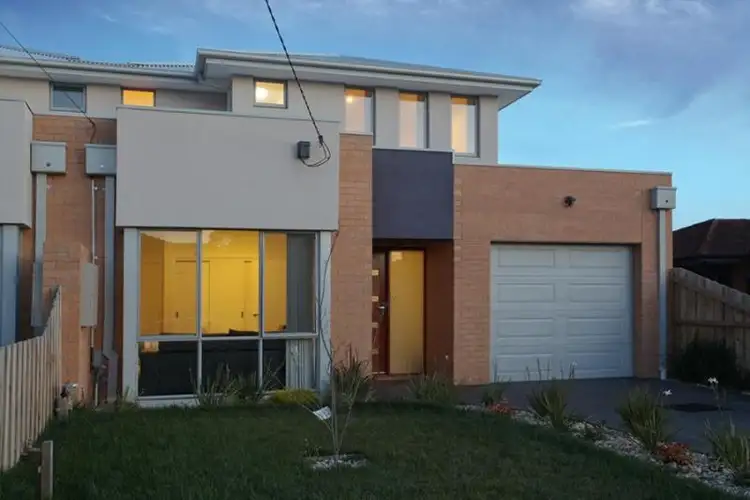 18 Quarbing Street, Werribee VIC 3030