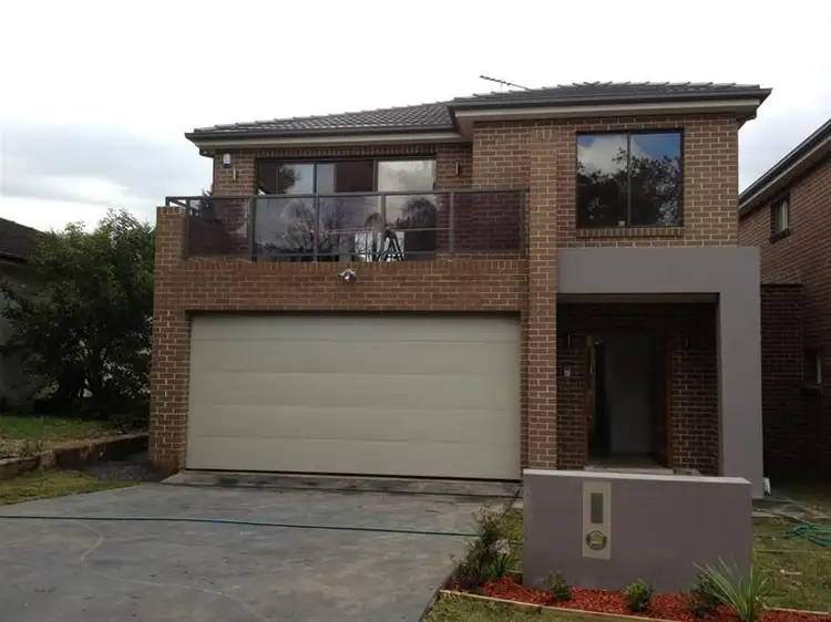 8a Hodgkinson Crescent, Panania NSW 2213