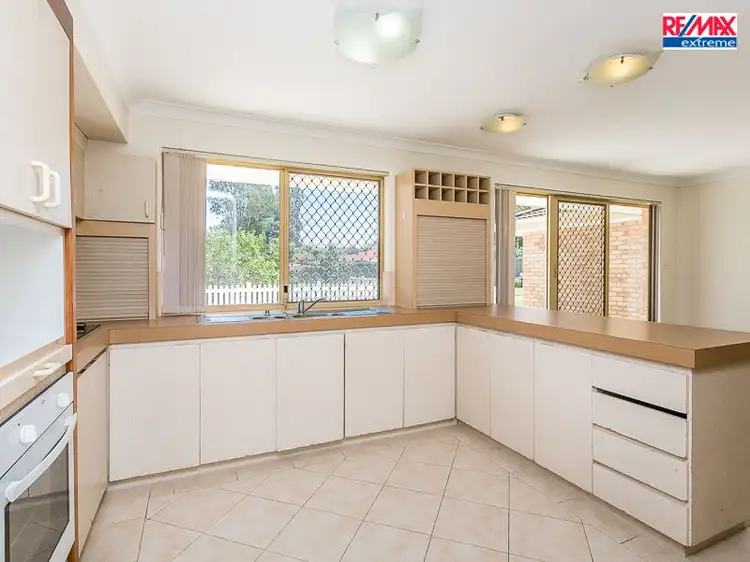 Fourth view of Homely house listing, 5 Trochidae Way*, Heathridge WA 6027