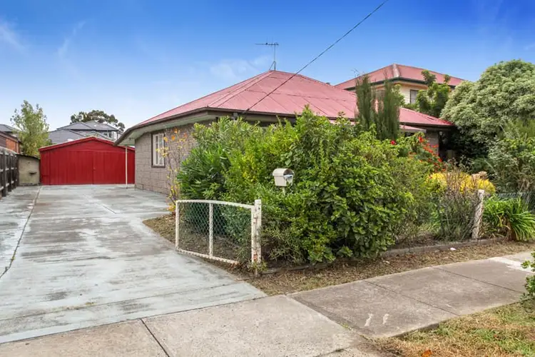 13 Banksia Grove, Tullamarine VIC 3043