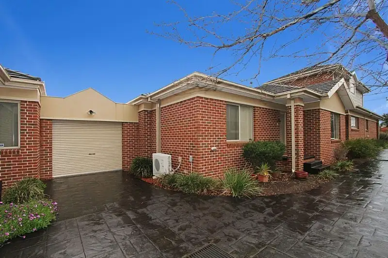 Main view of Homely house listing, 2/121 Hickford Street, Reservoir VIC 3073