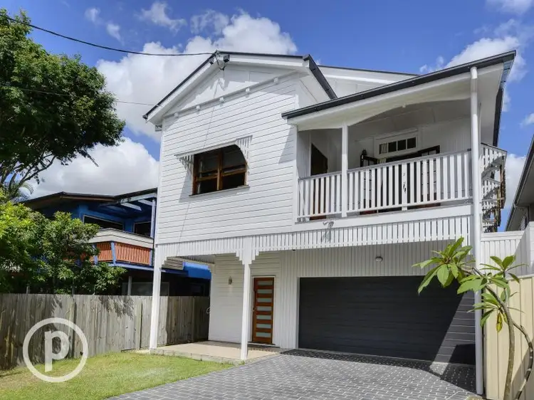 10 Govett Avenue, Hawthorne QLD 4171