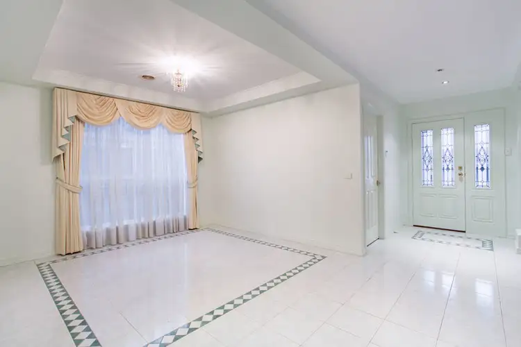 Second view of Homely house listing, 7 Muirs Court, Taylors Lakes VIC 3038