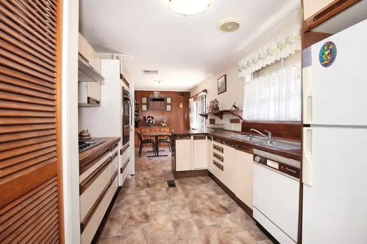 Fifth view of Homely house listing, 7 Hinton Close, Gladstone Park VIC 3043