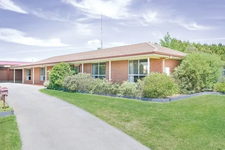 7 Douglas Close, Miners Rest VIC 3352