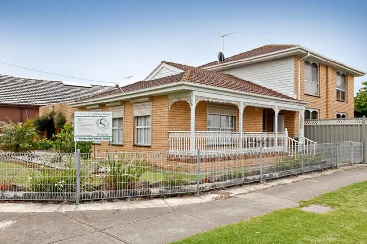 15 Fiddian Court, Altona Meadows VIC 3028
