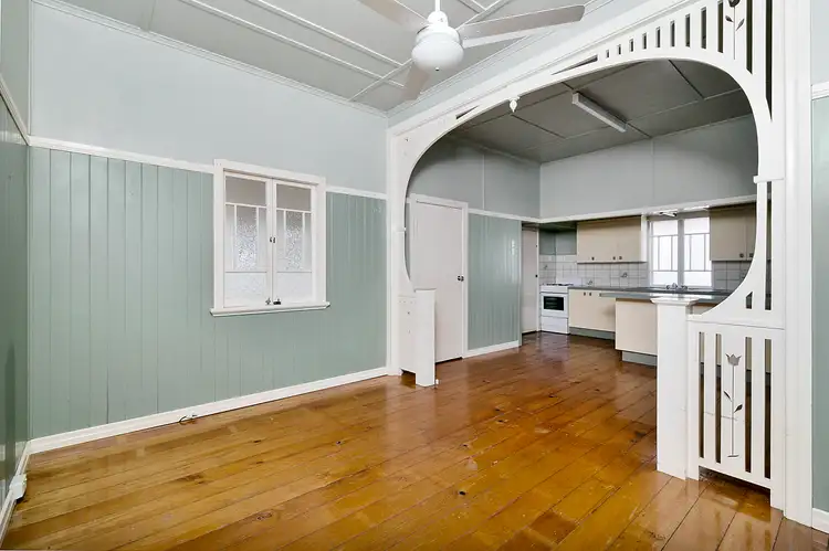 177 Blackstone Road, Silkstone QLD 4304