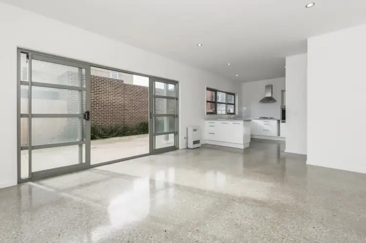 2/481 Ryrie Street, East Geelong VIC 3219