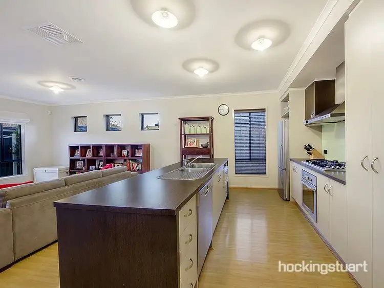 Fourth view of Homely house listing, 5 Cobaw Circuit, Caroline Springs VIC 3023