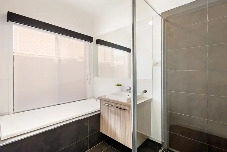 Fifth view of Homely house listing, 32 Sunridge Drive, Mernda VIC 3754
