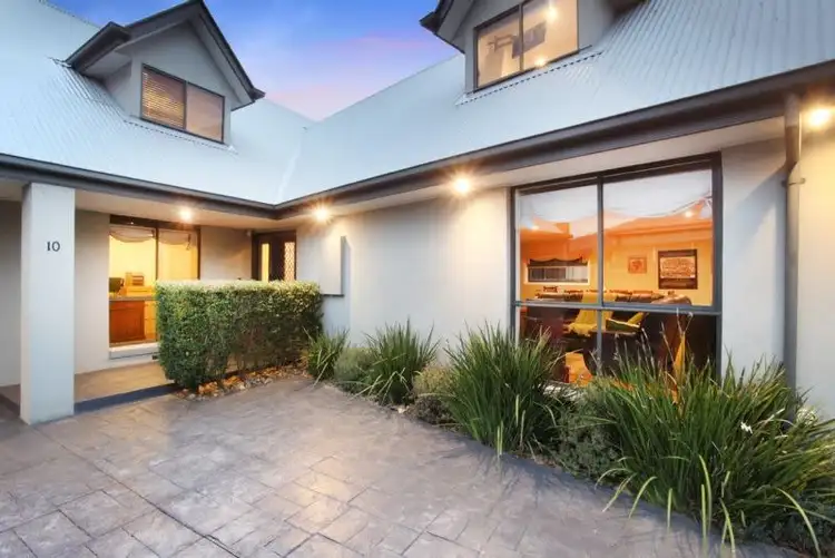 Second view of Homely house listing, 10 Windermere Crescent, Gladstone Park VIC 3043