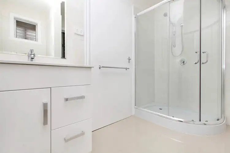 Seventh view of Homely house listing, 2/38 Adelaide Street, Albion VIC 3020