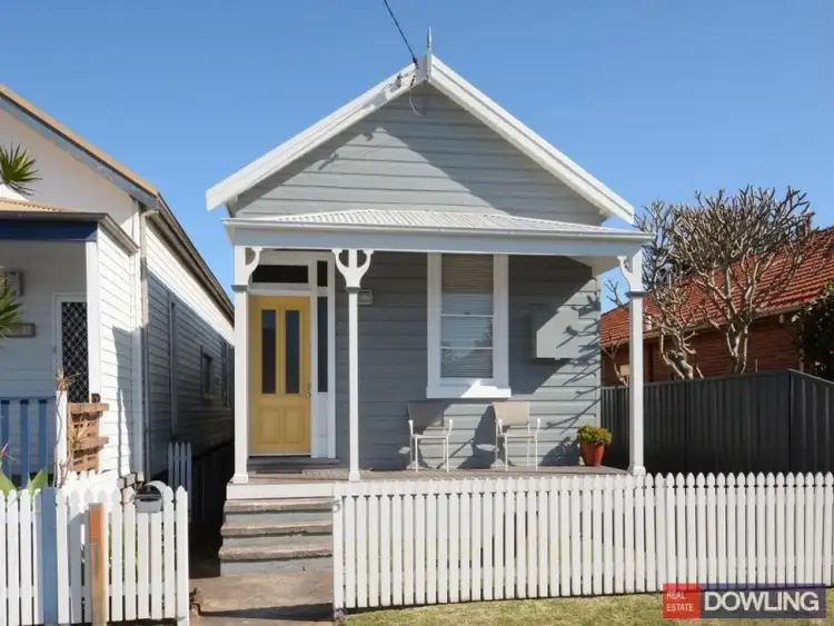 5 Forfar Street, Stockton NSW 2295