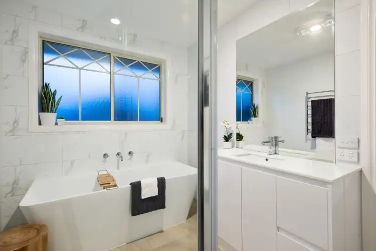 Fifth view of Homely house listing, 8 Ovata Close, Yallambie VIC 3085
