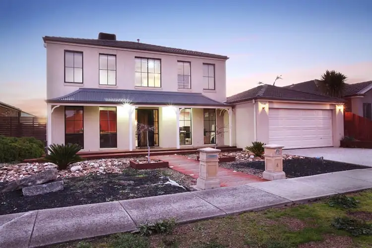 4 York Close, Taylors Hill VIC 3037