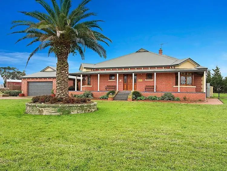 15 Oakbank Road, Keilor VIC 3036