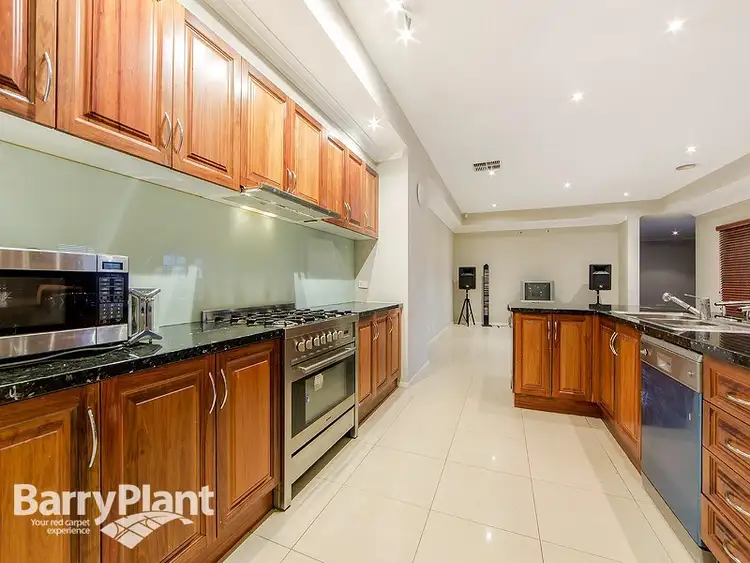 Fifth view of Homely house listing, 33 Windsor Boulevard, Derrimut VIC 3030