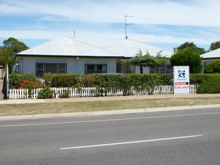 16 Williams Road, Horsham VIC 3400