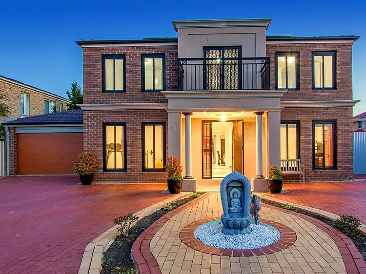 37 Edgewater Circuit, Cairnlea VIC 3023