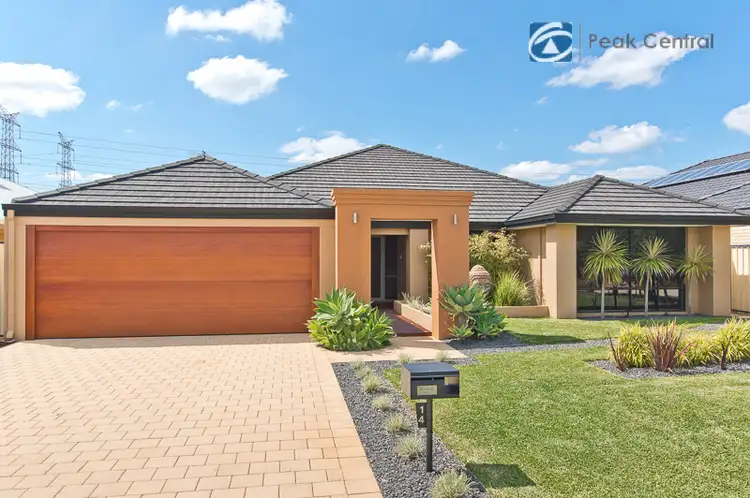 14 Plymouth Corner, Success WA 6164