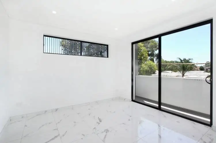 Sixth view of Homely unit listing, 2/4 Mayberry Crescent, Liverpool NSW 2170