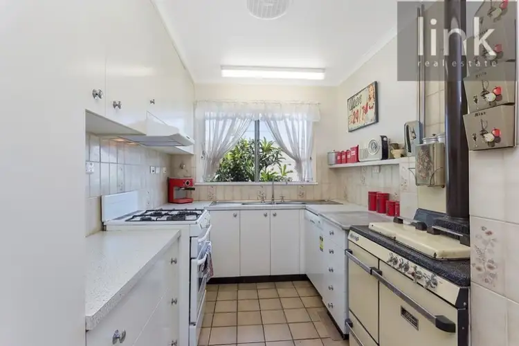 Fourth view of Homely house listing, 854 Blackmore Street, West Albury NSW 2640