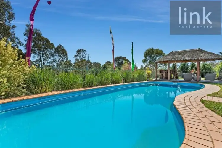 'Roselea' 33 Finlay Road, Thurgoona NSW 2640