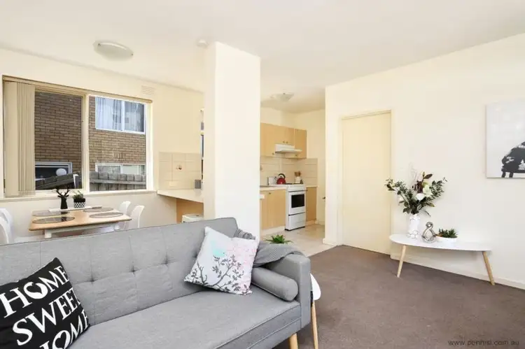 1/49 Flemington Street, Travancore VIC 3032