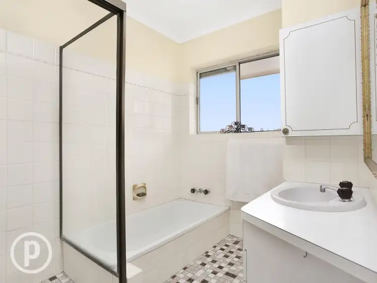 Fifth view of Homely unit listing, 6/32 Kinmond Ave, Wavell Heights QLD 4012