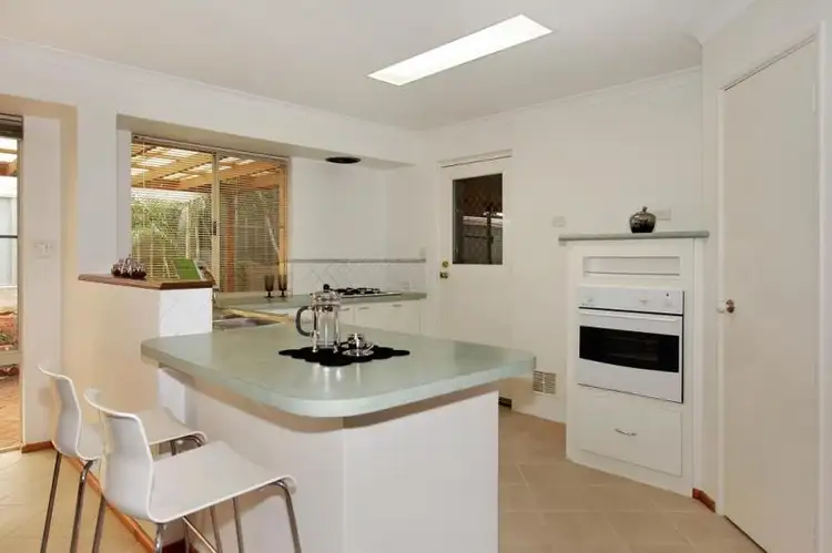 3 Belvoir Crescent, Orelia WA 6167