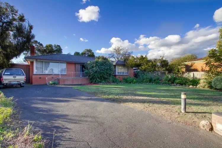 4 Brice Grove, Knoxfield VIC 3180