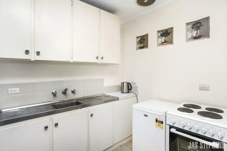 Fifth view of Homely apartment listing, 8/22 Bishop Street, Kingsville VIC 3012