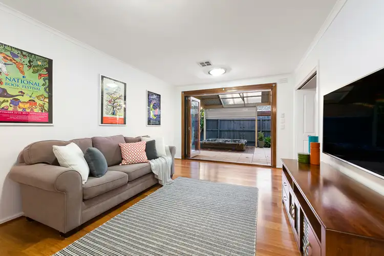 Fifth view of Homely house listing, 3 Crampton Crescent, Rosanna VIC 3084