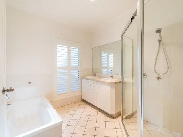 Sixth view of Homely house listing, 1 Conda Place, Carindale QLD 4152