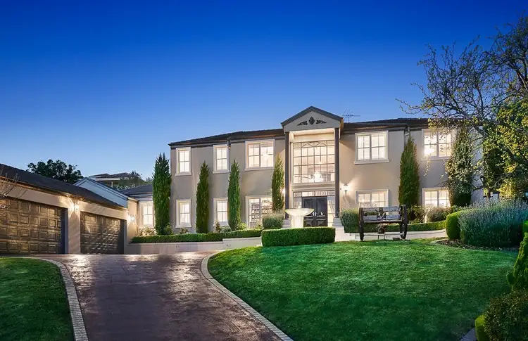 11 Arnold Drive, Donvale VIC 3111