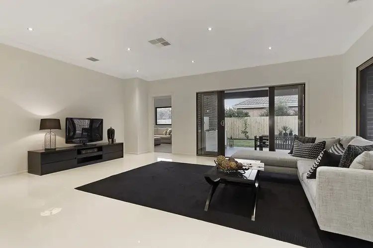 Fourth view of Homely house listing, 5 Winbourne Road, Mount Waverley VIC 3149