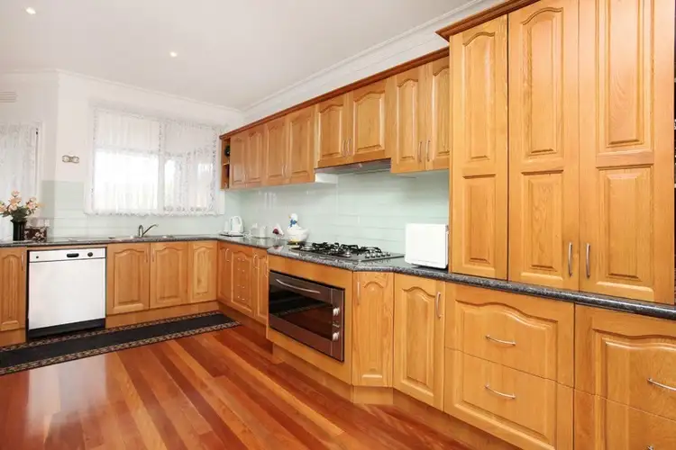 Sixth view of Homely house listing, 2 Miriam Court, Airport West VIC 3042