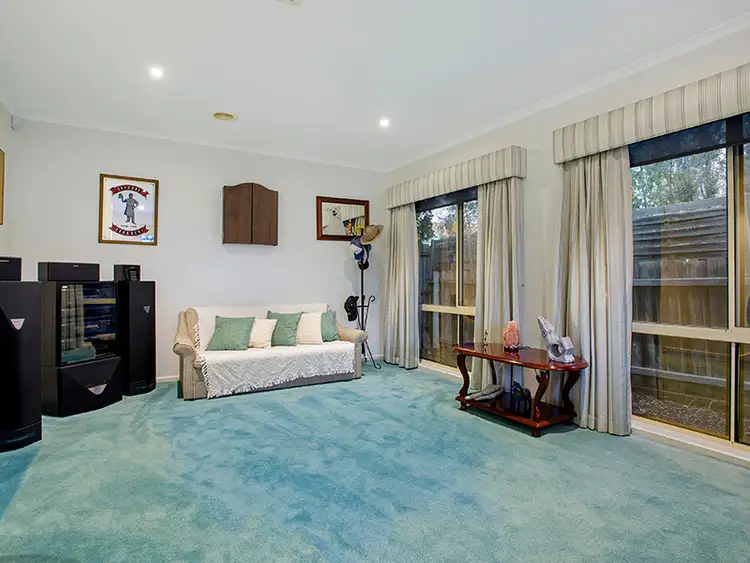 Fifth view of Homely house listing, 10 Stagecoach Close, Hoppers Crossing VIC 3029