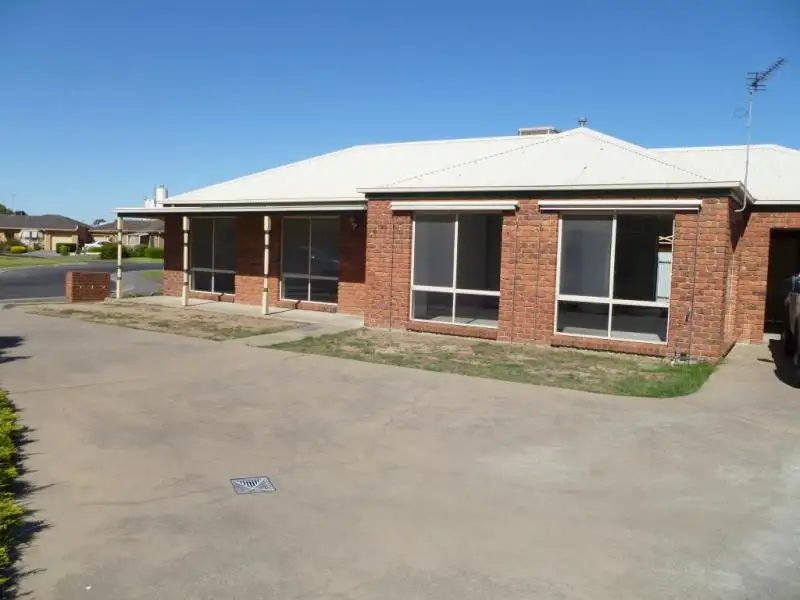 Main view of Homely house listing, 1/3 Ashwin Close, Horsham VIC 3400