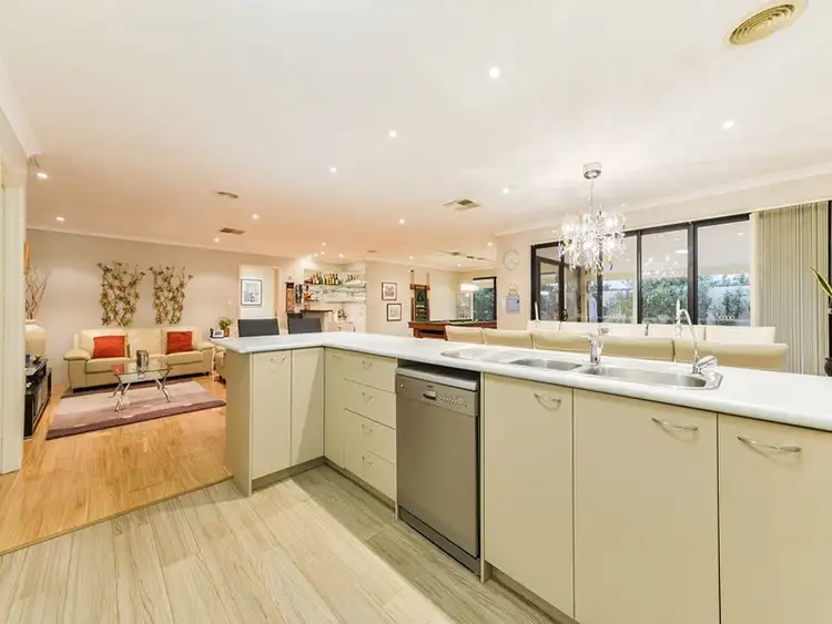 Sixth view of Homely house listing, 13 Templar Pass, Wattle Grove WA 6107