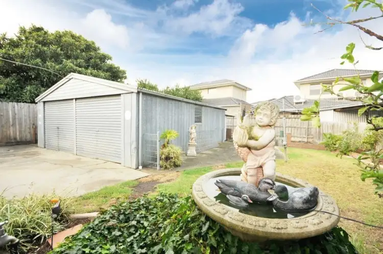 Fifth view of Homely house listing, 7 Hendricks Crescent, Jacana VIC 3047