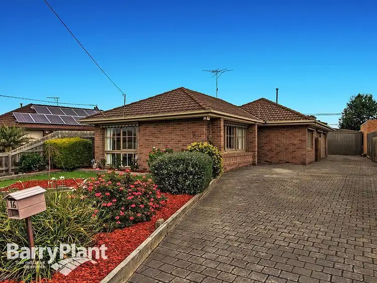 16 Valewood Drive, Kealba VIC 3021