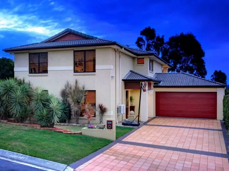 22 Gleneagles Crescent, Oxley QLD 4075